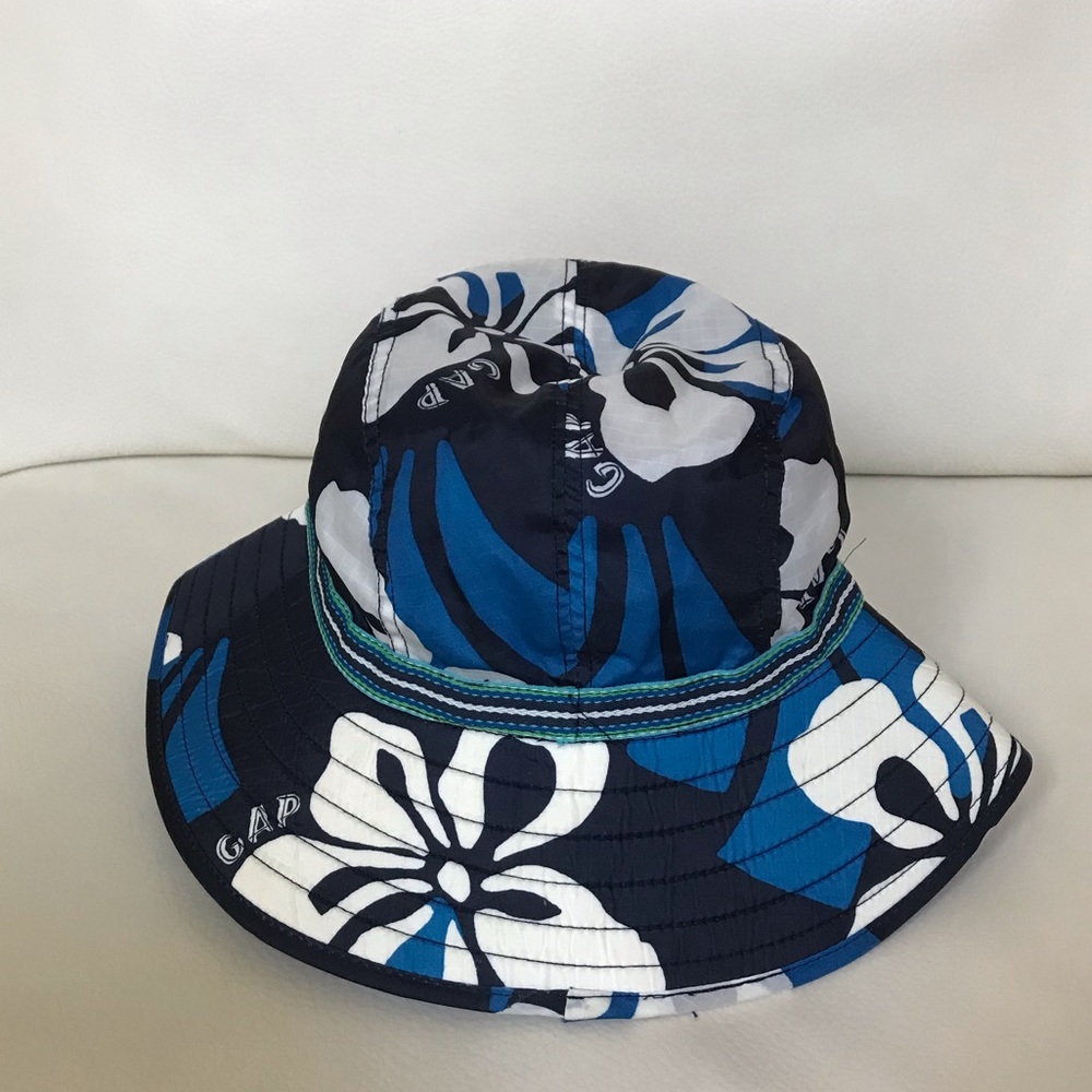 Baby Gap blue floral bucket hat -size 2-3 yrs old